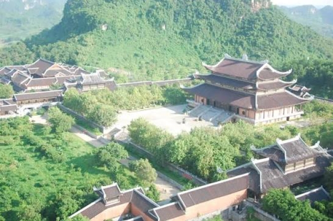 Vietnam Tour – Highlights of Ninh Binh | Bai Dinh – Trang An Full-Day SIC Tour