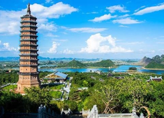 Vietnam Tour – Highlights of Ninh Binh | Bai Dinh – Trang An – Mua Cave Full-Day SIC Tour